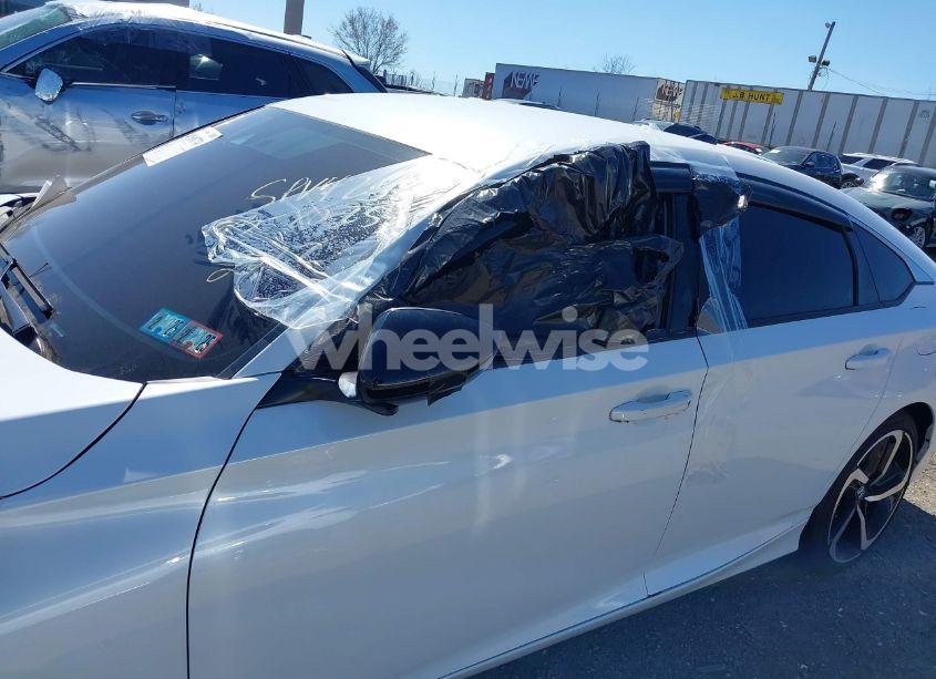 Photo 6 of 2022 Honda Accord SPORT (VIN 1HGCV1F32NA103929)