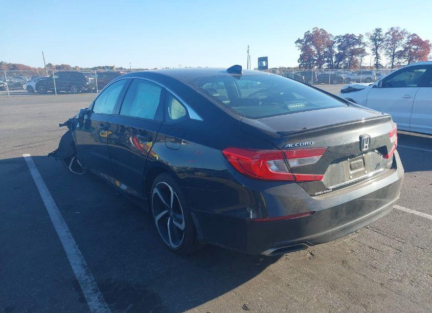 Photo 3 of 2022 Honda Accord SPORT (VIN 1HGCV1F32NA117877)