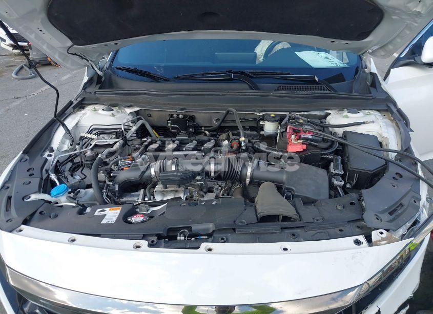 Photo 10 of 2018 Honda Accord SPORT (VIN 1HGCV1F33JA016308)