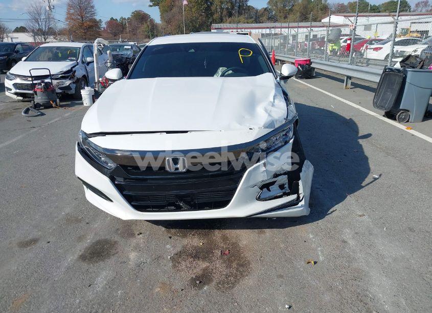 Photo 12 of 2018 Honda Accord SPORT (VIN 1HGCV1F33JA016308)