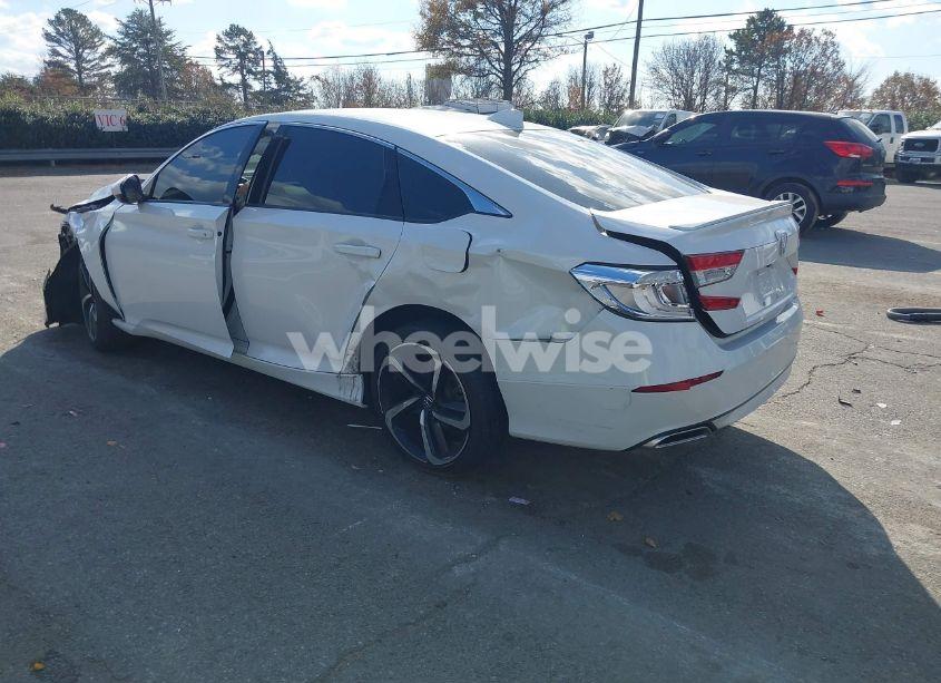 Photo 3 of 2018 Honda Accord SPORT (VIN 1HGCV1F33JA016308)