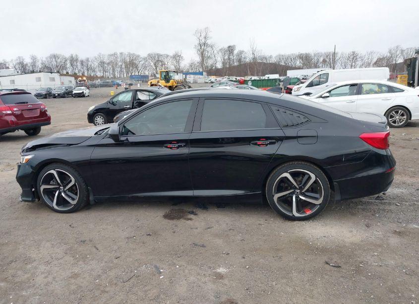 Photo 14 of 2018 Honda Accord SPORT (VIN 1HGCV1F33JA030001)