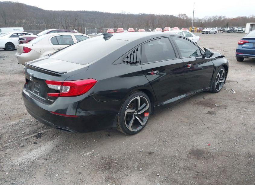 Photo 4 of 2018 Honda Accord SPORT (VIN 1HGCV1F33JA030001)