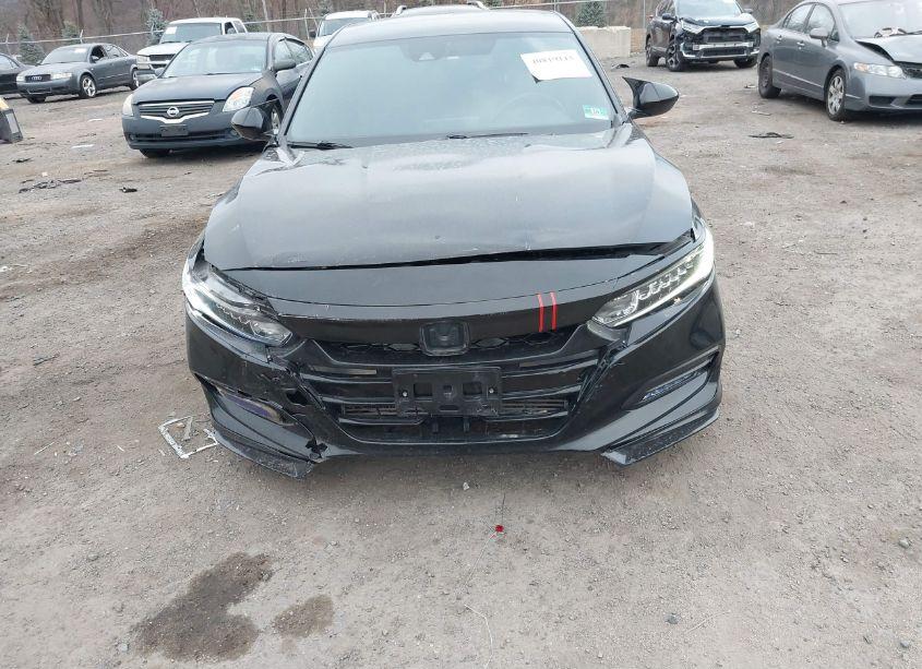 Photo 6 of 2018 Honda Accord SPORT (VIN 1HGCV1F33JA030001)