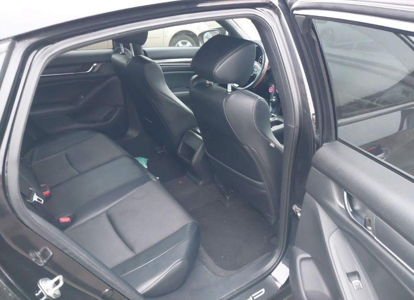 Photo 8 of 2018 Honda Accord SPORT (VIN 1HGCV1F33JA030001)