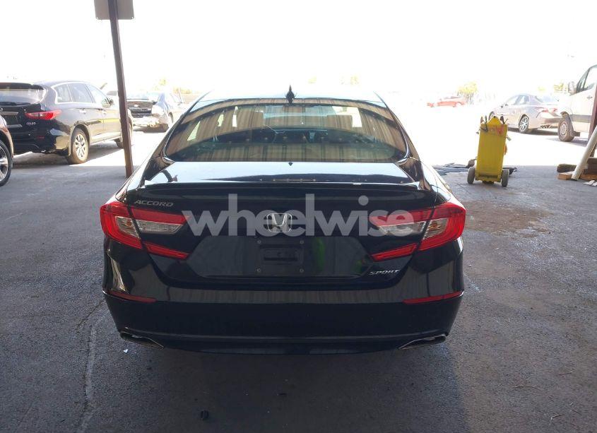 Photo 17 of 2018 Honda Accord SPORT (VIN 1HGCV1F33JA081403)