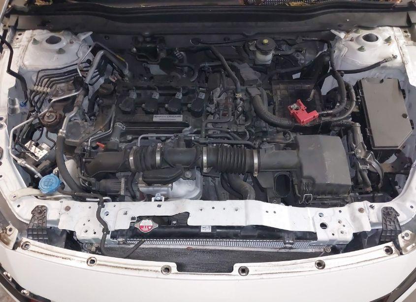 Photo 10 of 2018 Honda Accord SPORT (VIN 1HGCV1F33JA095222)