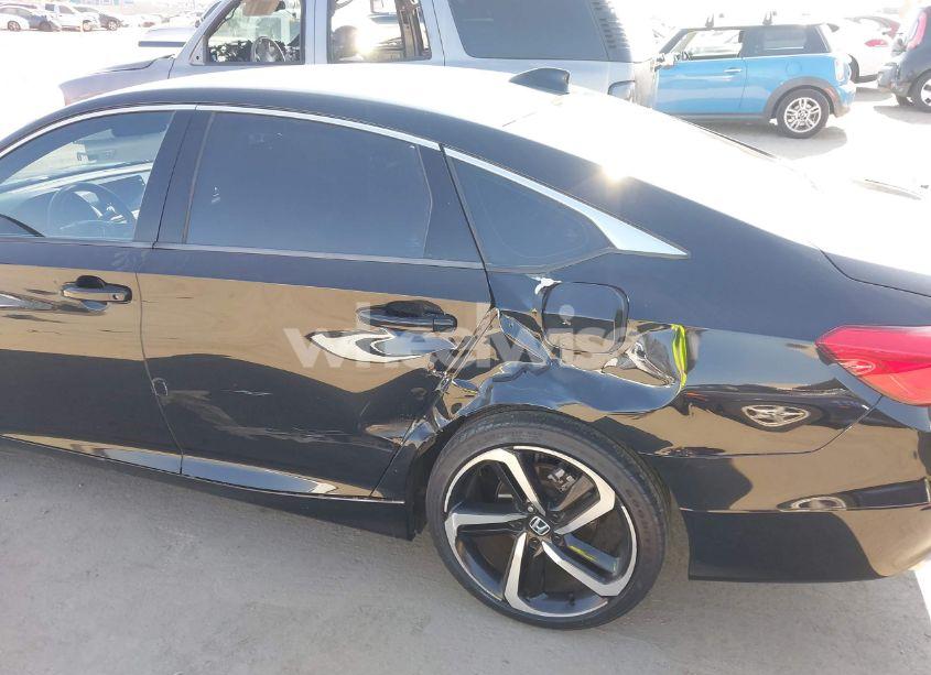 Photo 6 of 2018 Honda Accord SPORT (VIN 1HGCV1F33JA119972)