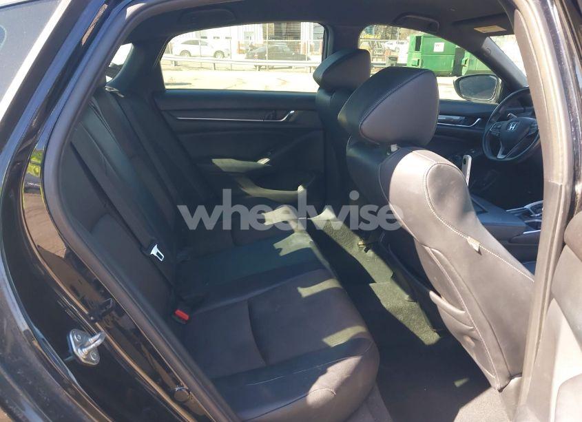 Photo 8 of 2018 Honda Accord SPORT (VIN 1HGCV1F33JA133273)