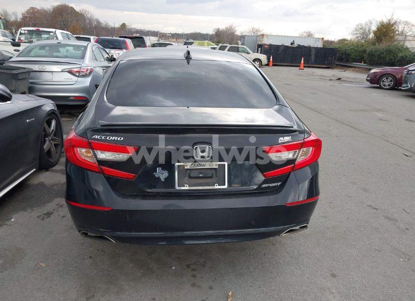 Photo 16 of 2018 Honda Accord SPORT (VIN 1HGCV1F33JA148758)