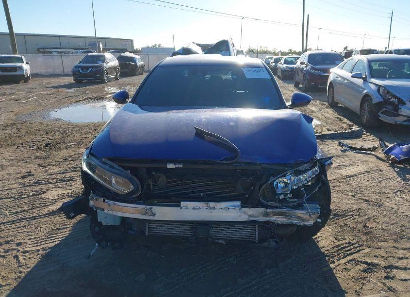 Photo 13 of 2018 Honda Accord SPORT (VIN 1HGCV1F33JA151708)