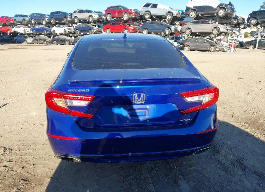 Photo 17 of 2018 Honda Accord SPORT (VIN 1HGCV1F33JA151708)