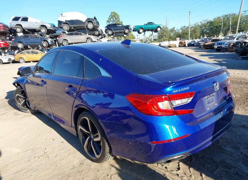 Photo 3 of 2018 Honda Accord SPORT (VIN 1HGCV1F33JA151708)