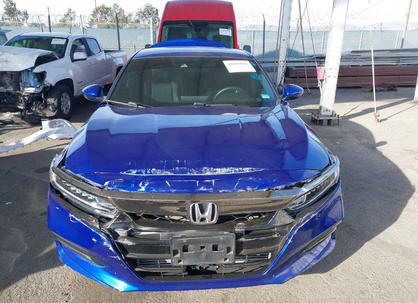 Photo 12 of 2018 Honda Accord SPORT (VIN 1HGCV1F33JA180206)