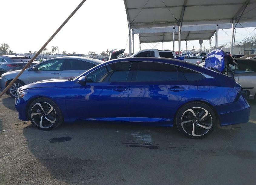 Photo 14 of 2018 Honda Accord SPORT (VIN 1HGCV1F33JA180206)