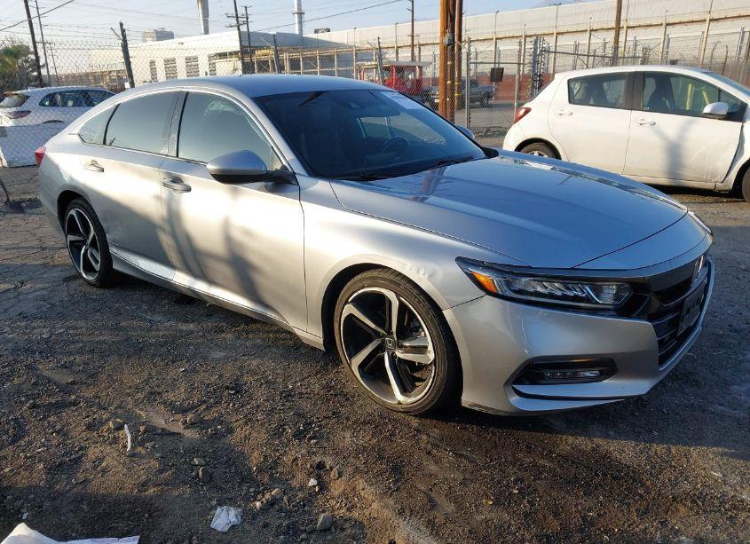 2018 Honda Accord SPORT (VIN 1HGCV1F33JA181100) main photo