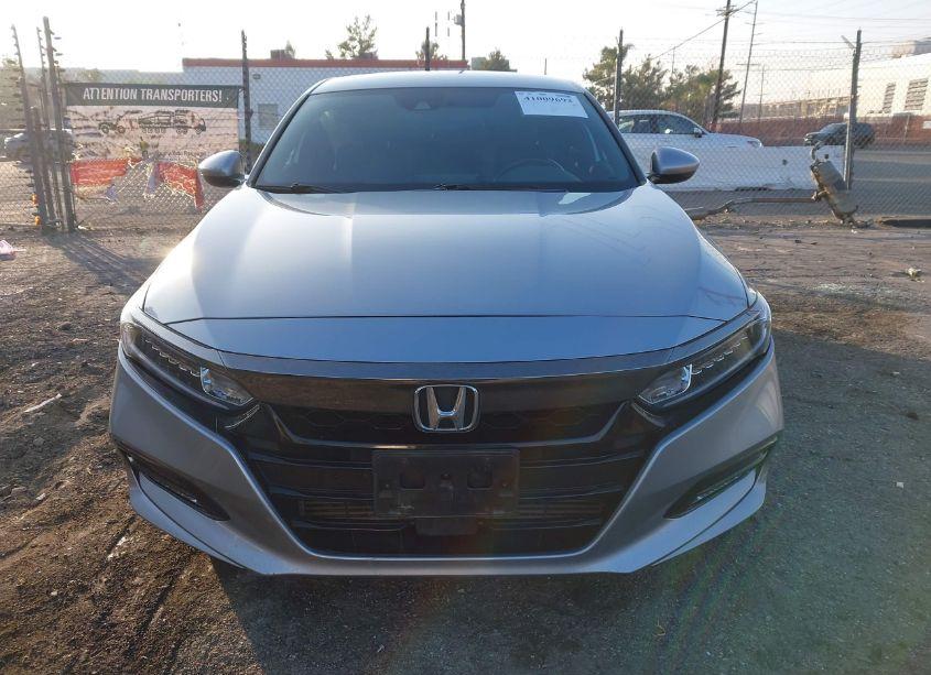 Photo 12 of 2018 Honda Accord SPORT (VIN 1HGCV1F33JA181100)