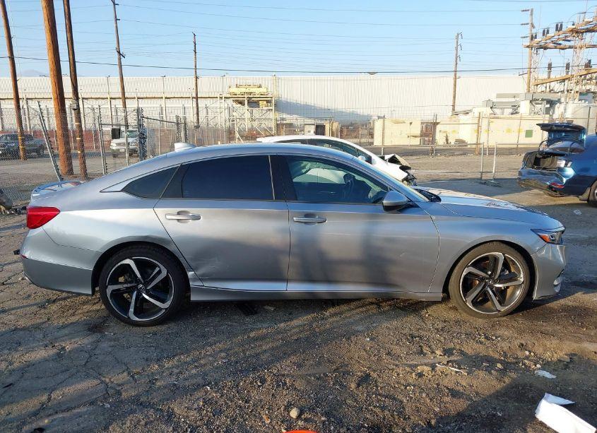 Photo 13 of 2018 Honda Accord SPORT (VIN 1HGCV1F33JA181100)