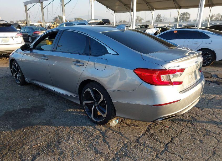 Photo 3 of 2018 Honda Accord SPORT (VIN 1HGCV1F33JA181100)