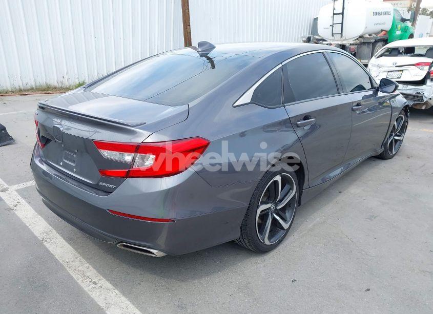 Photo 4 of 2018 Honda Accord SPORT (VIN 1HGCV1F33JA185048)