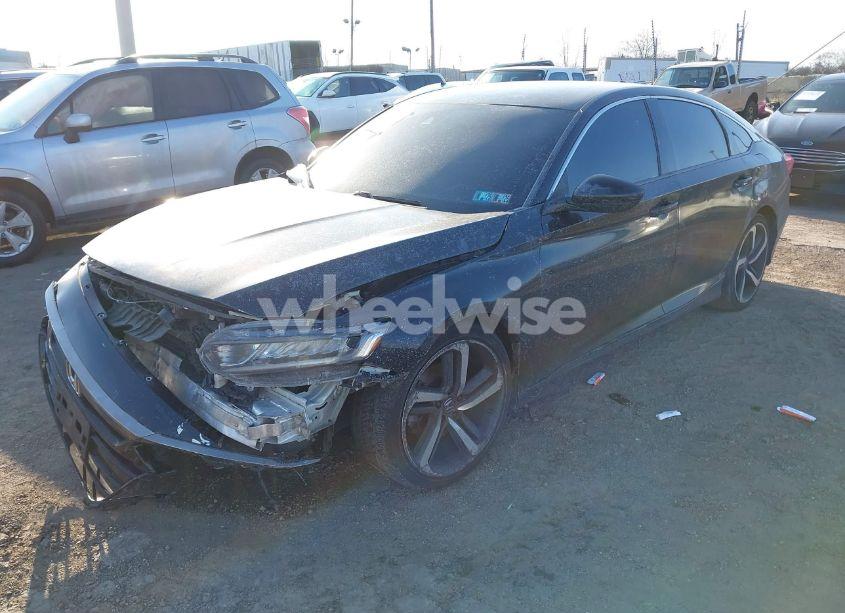 Photo 2 of 2018 Honda Accord SPORT (VIN 1HGCV1F33JA185731)