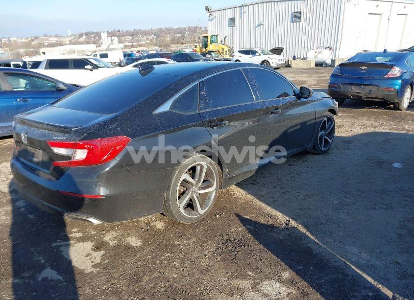 Photo 4 of 2018 Honda Accord SPORT (VIN 1HGCV1F33JA185731)