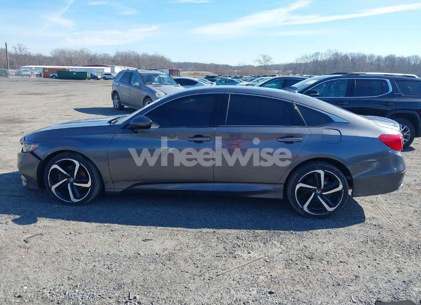 Photo 14 of 2018 Honda Accord SPORT (VIN 1HGCV1F33JA200387)