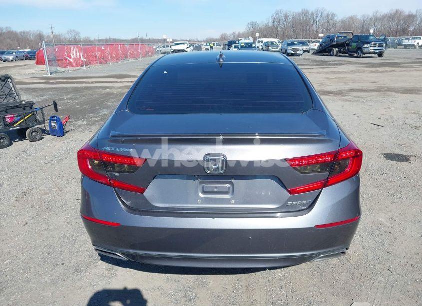 Photo 16 of 2018 Honda Accord SPORT (VIN 1HGCV1F33JA200387)