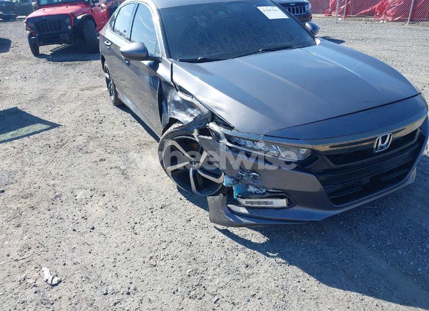 Photo 6 of 2018 Honda Accord SPORT (VIN 1HGCV1F33JA200387)