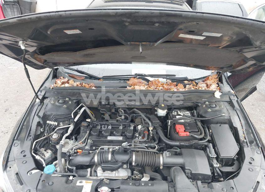 Photo 10 of 2018 Honda Accord SPORT (VIN 1HGCV1F33JA204116)