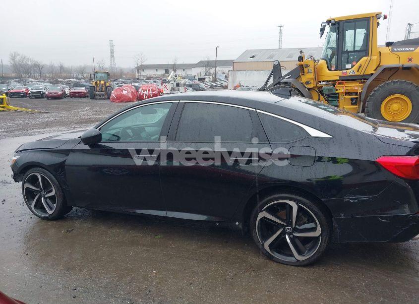 Photo 14 of 2018 Honda Accord SPORT (VIN 1HGCV1F33JA204116)