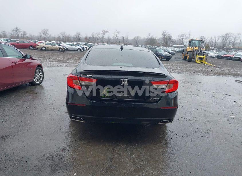 Photo 16 of 2018 Honda Accord SPORT (VIN 1HGCV1F33JA204116)