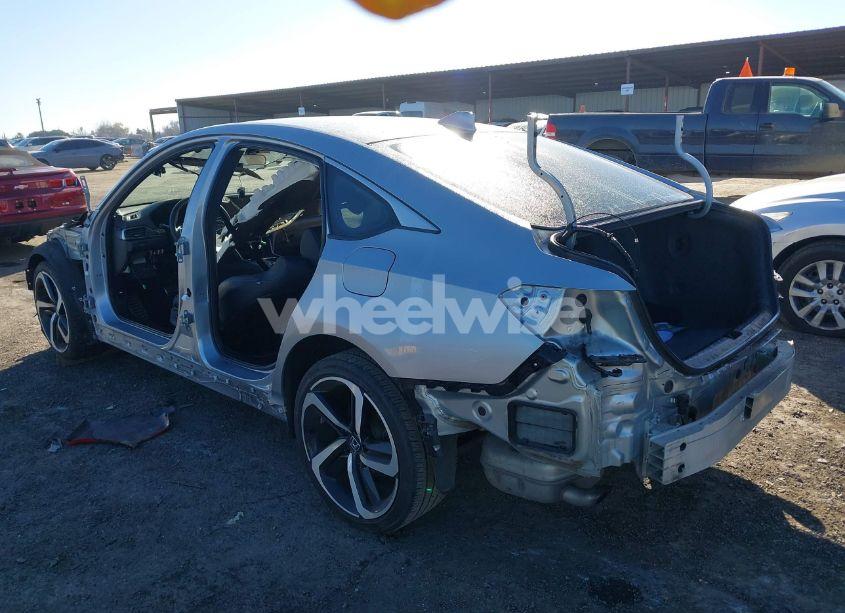 Photo 3 of 2018 Honda Accord SPORT (VIN 1HGCV1F33JA222504)