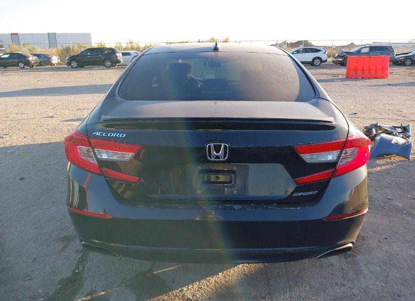 Photo 16 of 2018 Honda Accord SPORT (VIN 1HGCV1F33JA227279)