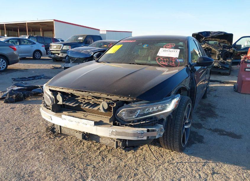 Photo 2 of 2018 Honda Accord SPORT (VIN 1HGCV1F33JA227279)