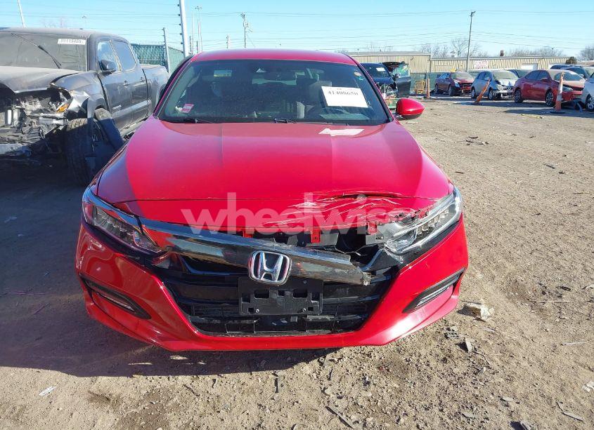 Photo 11 of 2018 Honda Accord SPORT (VIN 1HGCV1F33JA237813)