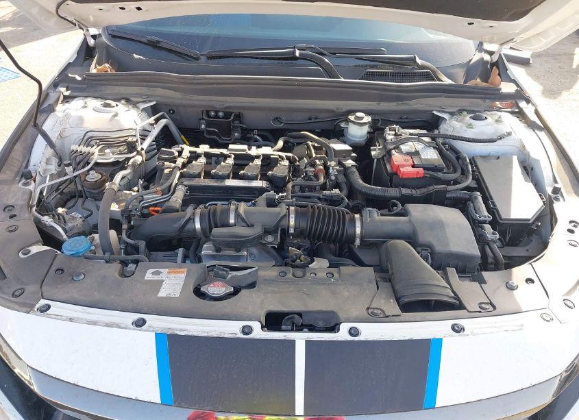 Photo 10 of 2018 Honda Accord SPORT (VIN 1HGCV1F33JA244065)