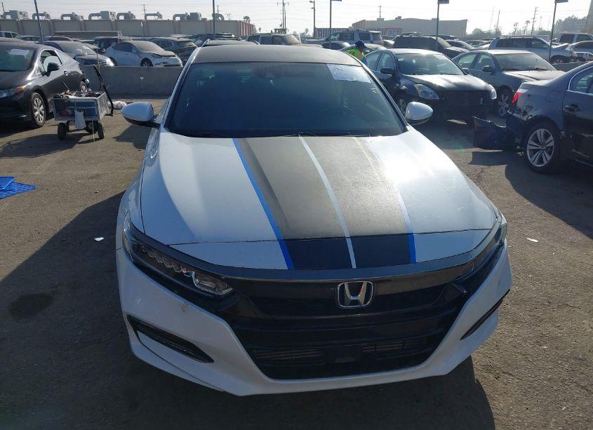 Photo 13 of 2018 Honda Accord SPORT (VIN 1HGCV1F33JA244065)