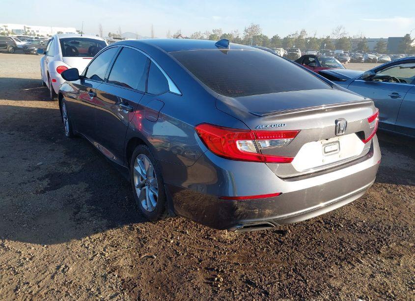 Photo 3 of 2018 Honda Accord SPORT (VIN 1HGCV1F33JA247709)