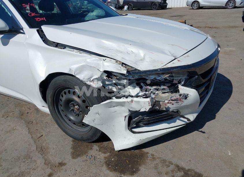 Photo 6 of 2018 Honda Accord SPORT (VIN 1HGCV1F33JA251372)