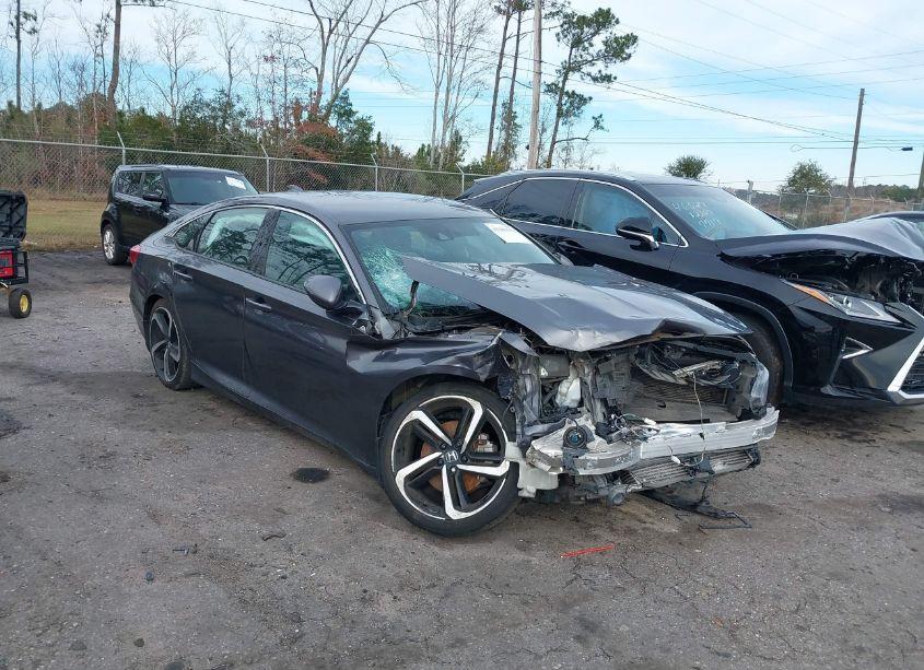 2018 Honda Accord SPORT (VIN 1HGCV1F33JA258631) main photo