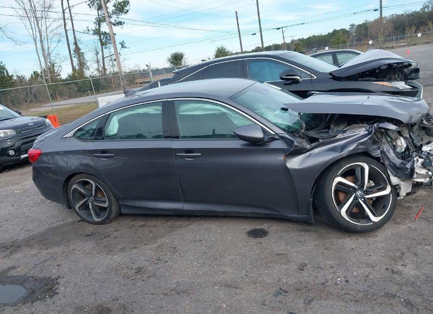 Photo 12 of 2018 Honda Accord SPORT (VIN 1HGCV1F33JA258631)