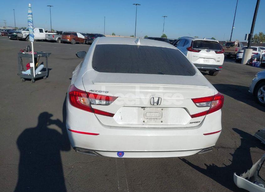 Photo 17 of 2018 Honda Accord SPORT (VIN 1HGCV1F33JA262579)