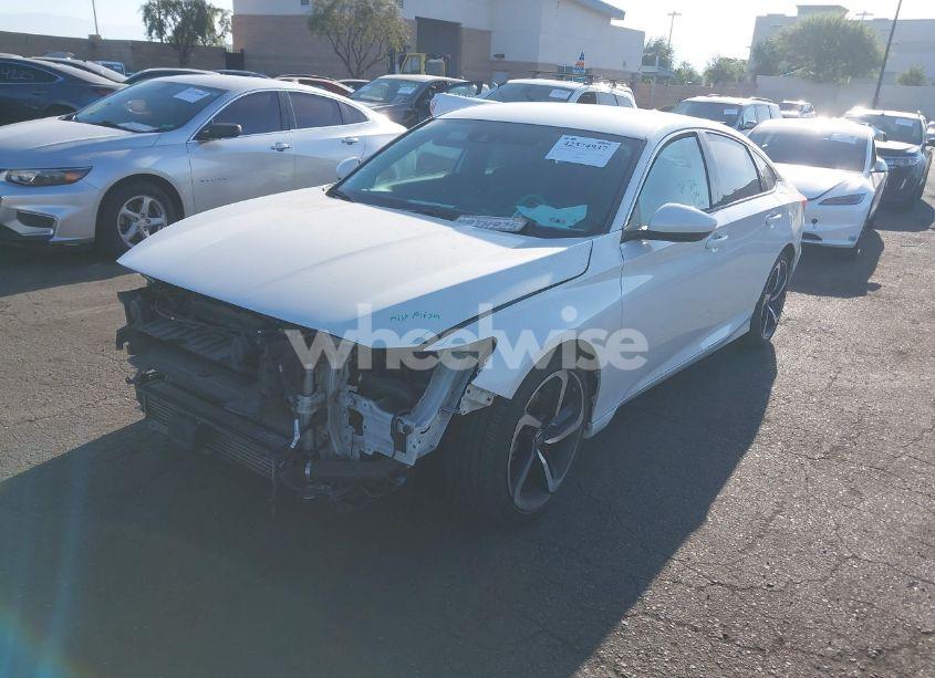 Photo 2 of 2018 Honda Accord SPORT (VIN 1HGCV1F33JA262579)