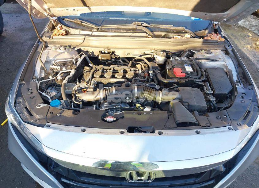 Photo 10 of 2019 Honda Accord SPORT (VIN 1HGCV1F33KA004533)