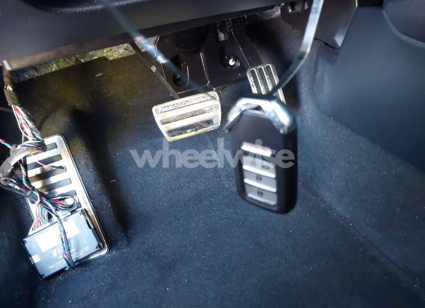 Photo 11 of 2019 Honda Accord SPORT (VIN 1HGCV1F33KA004533)