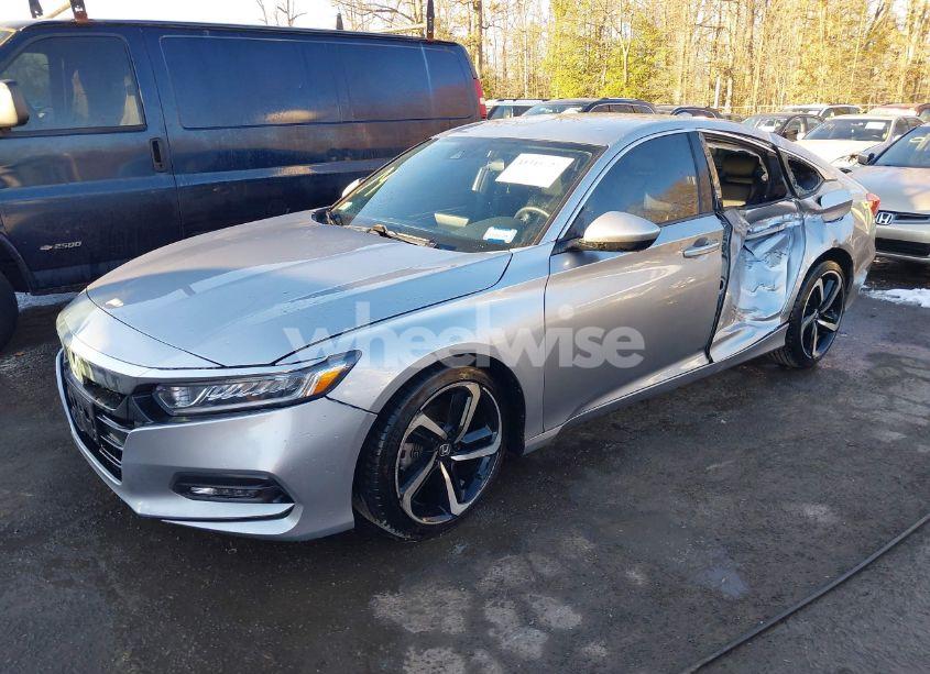 Photo 2 of 2019 Honda Accord SPORT (VIN 1HGCV1F33KA004533)