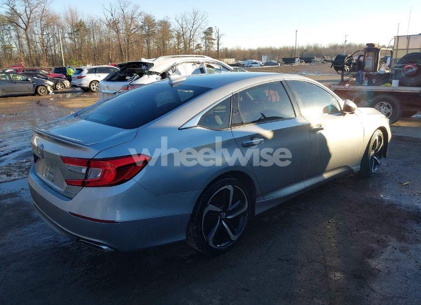 Photo 4 of 2019 Honda Accord SPORT (VIN 1HGCV1F33KA004533)