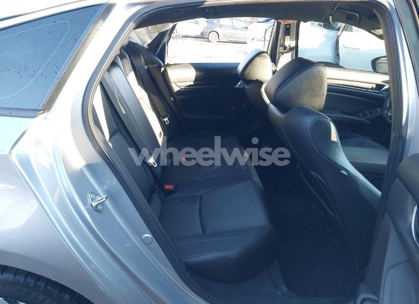 Photo 8 of 2019 Honda Accord SPORT (VIN 1HGCV1F33KA004533)