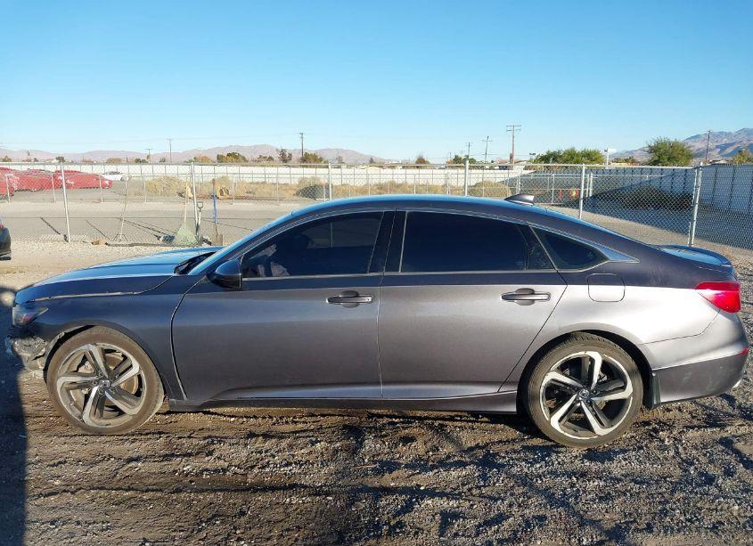 Photo 15 of 2019 Honda Accord SPORT (VIN 1HGCV1F33KA091155)